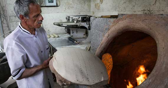 دستگاه پخت نان یا تنور های سنتی؟