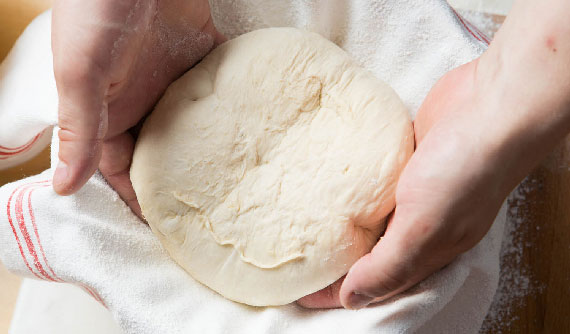 آماده سازی خمیر در پخت نان